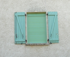 RENOROL lames Alu - ht 1557mm x larg 985mm - coffre pan coupé - joues latérales PVC - manoeuvre par tringle oscillante - enroulement intérieur - couleurs lames + coffre + coulisses + lame finale Vert 08 (RAL 6021)